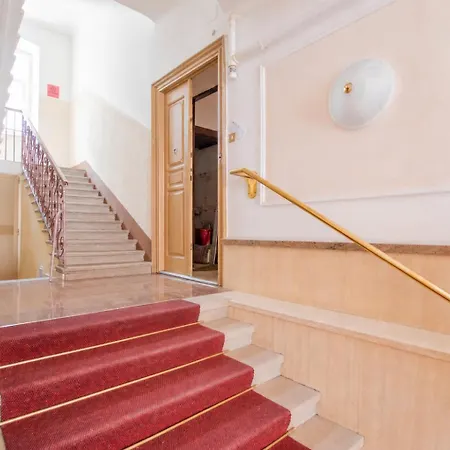 Galileo Galilei Design By The Park Appartement
